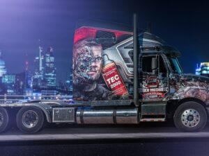 Truck Mechanic from Poland wrap design. TEC 2000 Polska