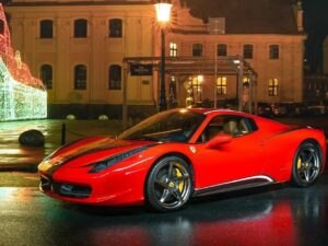 Ferrari 488 Spider minimalistic wrap design